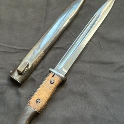 Ba&iuml;onnette allemande 98k plaquette bois - WW2
