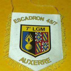 GENDARMERIE&nbsp;: FANION 7&deg; LEGION&nbsp;GENDARMERIE MOBILE 45/7&nbsp;, AUXERRE&nbsp;, ETAT VOIR PHOTOS . POUR TOUT RENS