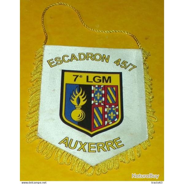 GENDARMERIE�: FANION 7� LEGION�GENDARMERIE MOBILE 45/7�, AUXERRE�, ETAT VOIR PHOTOS . POUR TOUT RENS