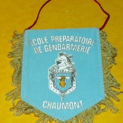 GENDARMERIE&nbsp;: FANION ECOLE PREPARATOIRE DE GENDARMERIE , CHAUMONT&nbsp;, ETAT VOIR PHOTOS . POUR TOUT REN