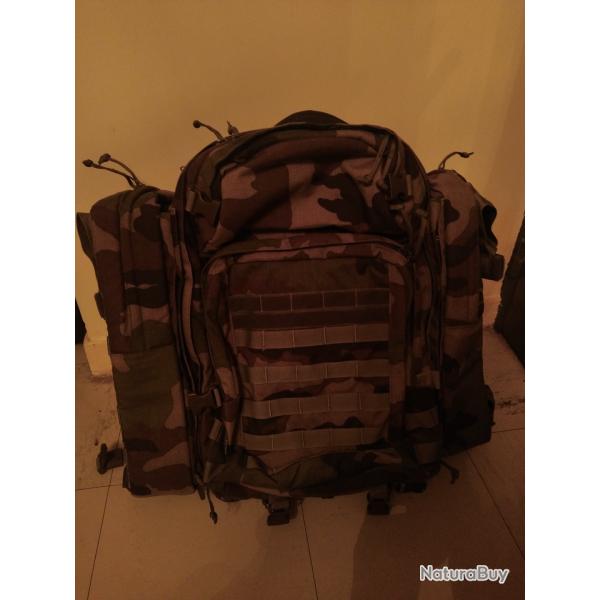 CAMELBACK Sac � dos / Musette FELIN CAMELBACK SAGEM ?DS Camouflage OTAN CE (F.S. GCM, L�gion Etrang�
