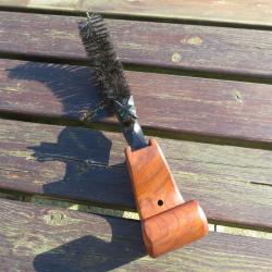 Ancienne grande pat&egrave;re avec brosse &agrave; habit en bois sculpt&eacute; &agrave; joli motif de Chat - FRANCE (Vers 1950)