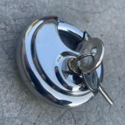 gros cadenas  rond