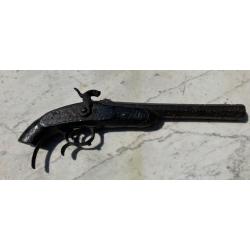 Ancien revolver en l'&eacute;tat