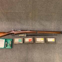 Fusil d'infanterie Berthier Mod&egrave;le 1907-15 calibre 8-438 Winchester avec accessoires
