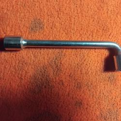 Cl&eacute; &agrave; pipe de 10
