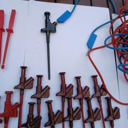 LOT  DE  GRIPS  FILS  ET  TOUCHES TESTS  UNIVERSELS