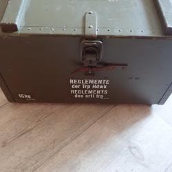 Caisse militaire suisse pour r&egrave;glements ?
