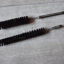 Lot de 2 BROSSES NYLON / ECOUVILLON pour armes suisses de gros calibre