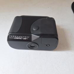 T&eacute;l&eacute;m&egrave;tre Bushnell Yardage Pro Compact 600 avec house