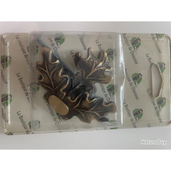 Feuille de ch�ne pour troph�e sanglier