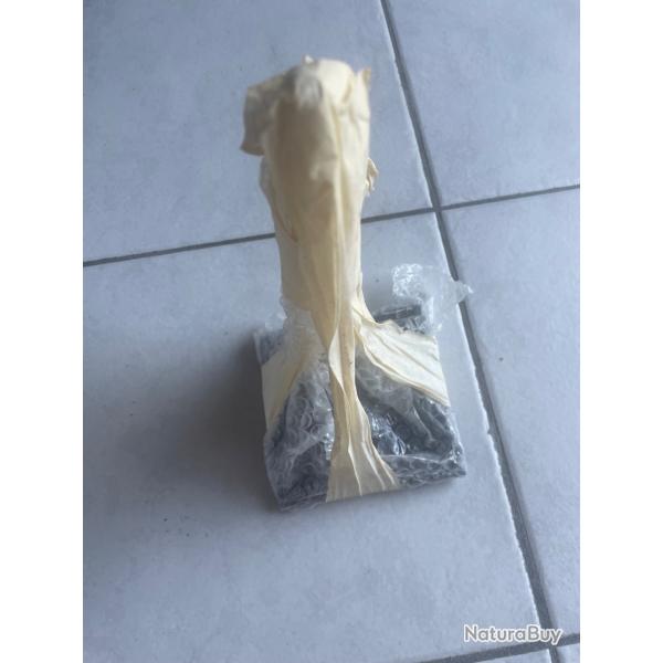 Support pour troph�e  en cr�ne