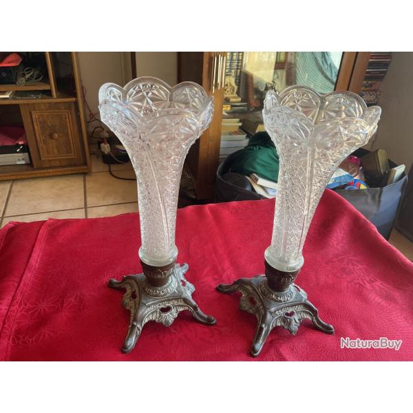 Lot de deux vases soliflore, antiquit�s, pas de prix de reserve