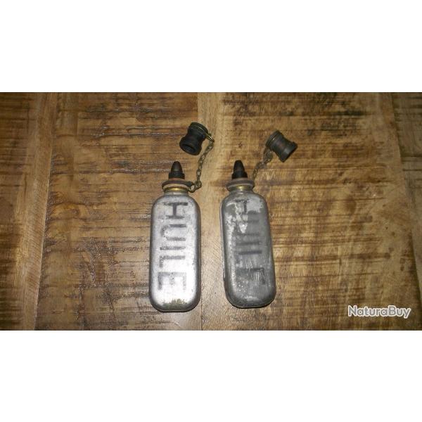 lot de deux burette d'huile arm�e fran�aise