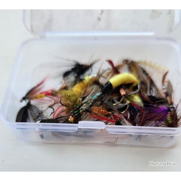 PECHE A LA MOUCHE : Lot de 40 nymphes (s�ches et nymphes) Neuves