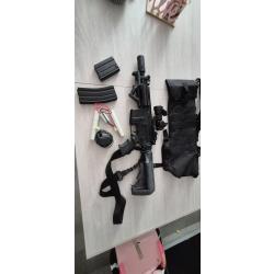 Pack Airsoft M4 CQB AEG + Viseur Red Dot + Housse de Transport + Accessoires
