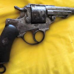 Revolver mod&egrave;le 1873 s&eacute;rie 1893 poin&ccedil;on &agrave; l'ancre de marine