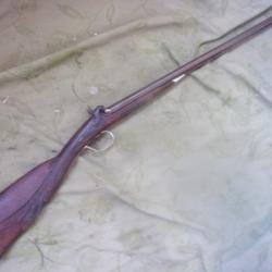 fusil de chasse &agrave; percussion 106,5 cm crosse sculpt&eacute;e