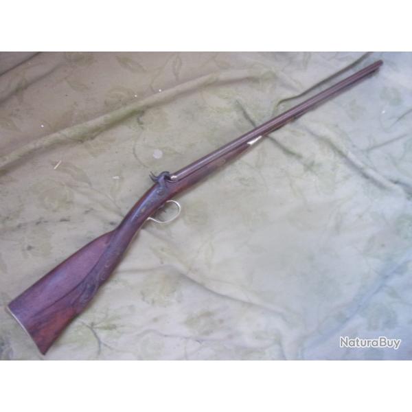 fusil de chasse � percussion 106,5 cm crosse sculpt�e