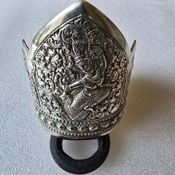 Bracelet manchette souvenir du S&icirc;am ou du Cambodge?