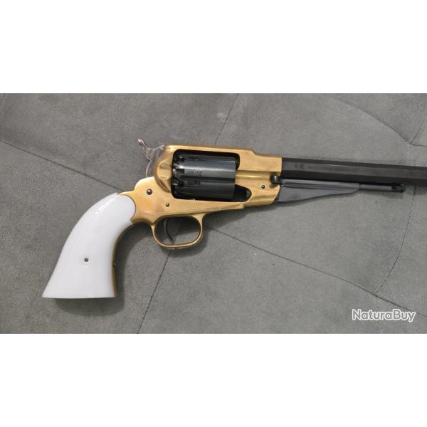 Belles plaquettes de crosse pour Pietta 1858 Remington CAL 44 en r�sine �poxy blanche et revernies .