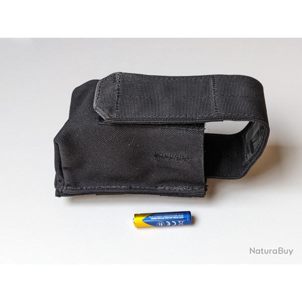 Poche Blackhawk noire (type grenade fumig�ne)