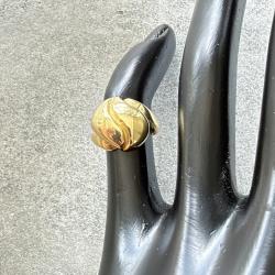 Petite et large bague or massif 18 carats - taille 49