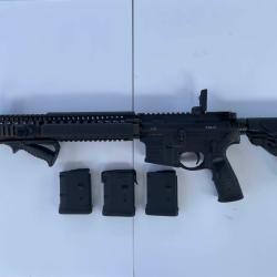 Fusil d'assaut Daniel D&eacute;fense M4 A1 Black-FDE Canon 14.5" Noir cal. 5.56