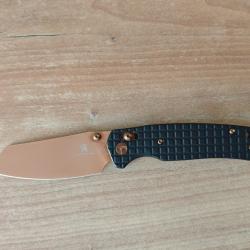 Bestechman Cicada's Wing crossbar lock, lame cleaver Rose gold, plaquettes frag en acier noir NEUF.