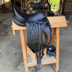 Selle de dressage GBS Sellier DR XCR (2022)- &Eacute;tat neuf