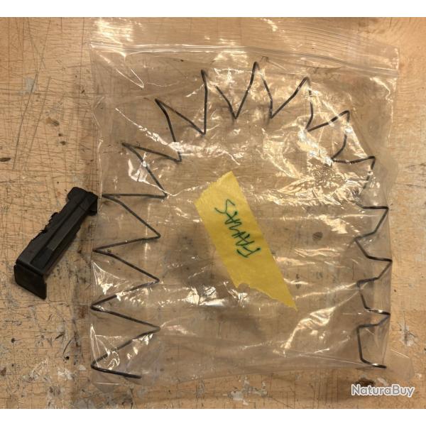 FAMAS ressort chargeur + planchette �l�vatrice