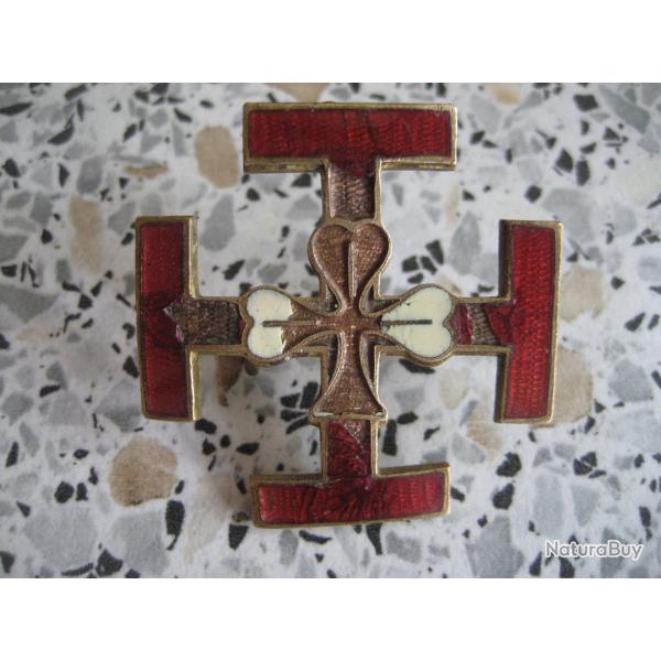 Insigne de b�ret " Croix de Scout " de 1935