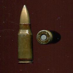 7.92 x 33 kurz Sturmgewehr - Allemagne 1944 - balle cuivre - marquage : hla 44