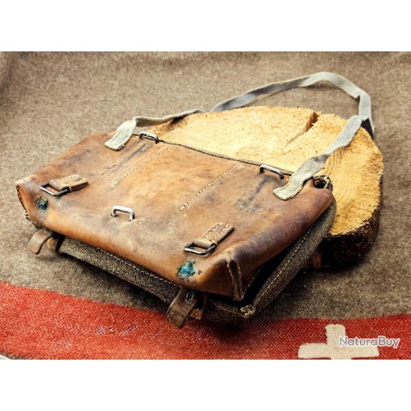 Poche porte-cartouches auxiliaire suisse M1914 - EXTR�MEMENT RARE - pour lames-chargeurs GP11