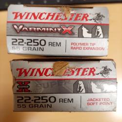Lot de deux bo&icirc;tes Winchester de 20 munitions 22-250 REM