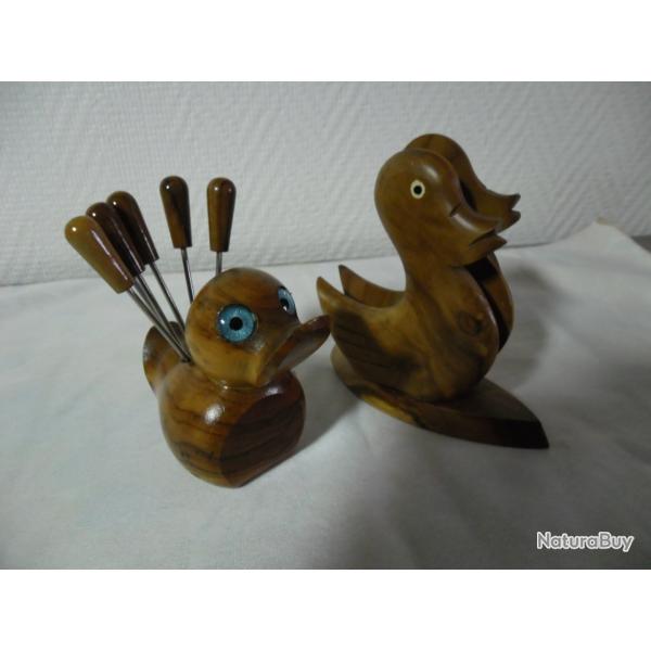 CANARD PIQUES ESCARGOTS+CANARD SUPPORT SERVIETTES PAPIER  BOIS D OLIVIER