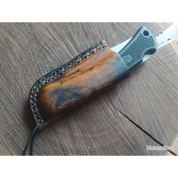 Etui cuir moul� pour Buck 110