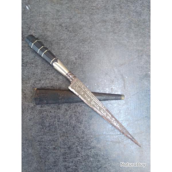 Stylet corse ancien dans son jus