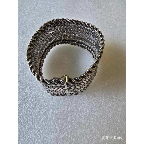 Spectaculaire bracelet d'argent tress�