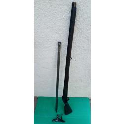 PIECES  FUSIL SPRINGFIELD  A SILEX  1828  . US  :  PLATINE  ,  FUT  & CANON  .