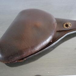 Etuis en cuir couleur brun