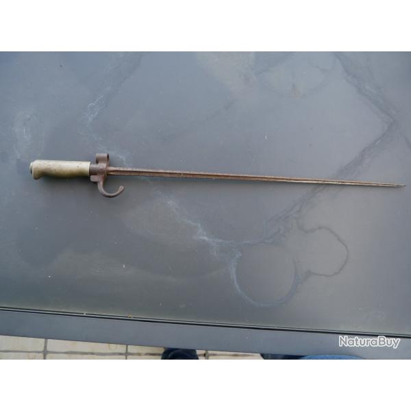 Ba�onnette 1886 de LEBEL poign�e Maillechort et quillon long, sans fourreau