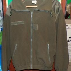 VESTE POLAIRE DE L'ARMEE FRANCAISE  , TAILLE 104  SOIT TAILLE L OU 41-42, AVEC LACET DE SERRAGE AU C