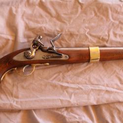 Pistolet &agrave; silex. R&eacute;plique