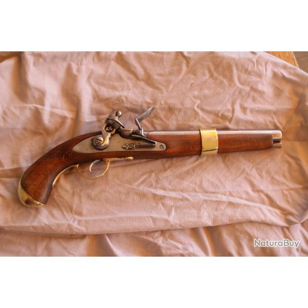 Pistolet � silex. R�plique