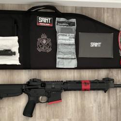 AR-15 Springfield Armory Saint - calibre 5,56 - &eacute;tat impeccable avec accessoires