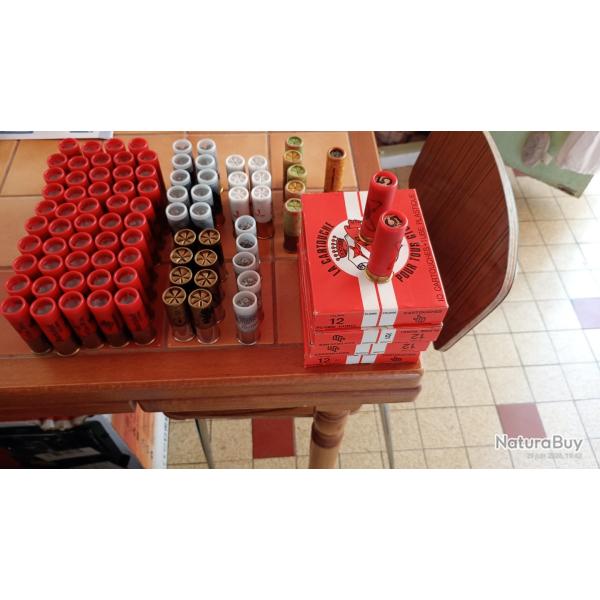 Lot de 127 munitions divers en 12/70. Bourres jupes et grasses