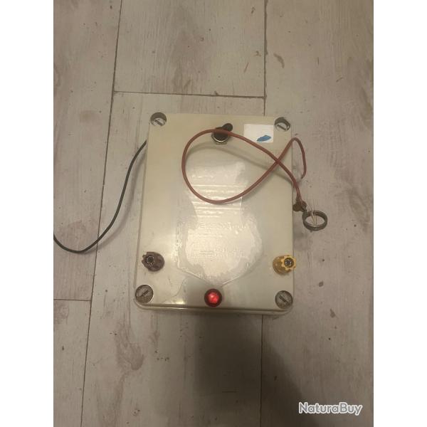 Electrificateur pour cl�ture