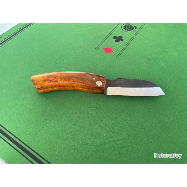 Couteau pi�montais en bois de fer  artisan Fran�ais