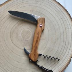 Couteau Victorinox, s&eacute;rie Grands couteaux de poche Bois d'olivier Wine Master